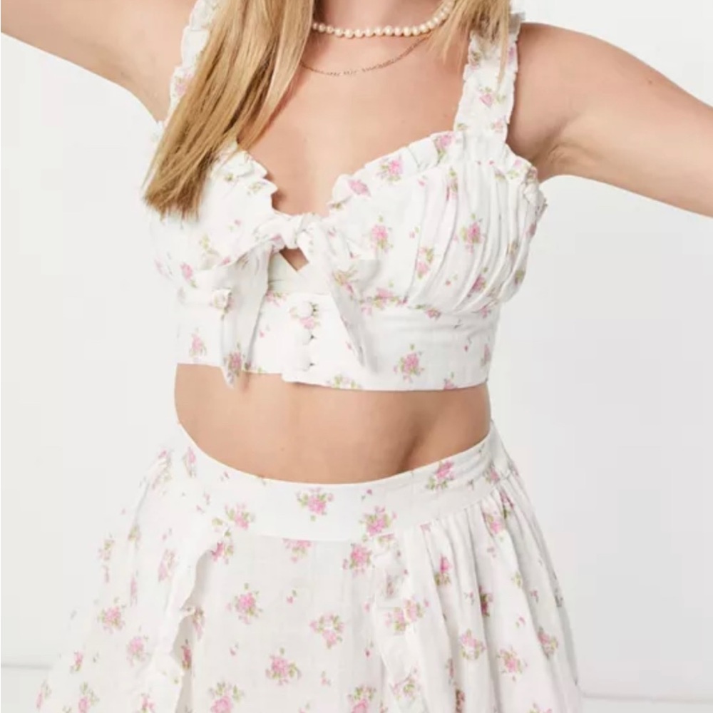ASOS DESIGN milkmaid tie front beach set top & Floaty Skirt in Pretty Floral S
